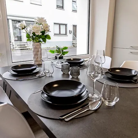 아파트 Fewomo Stilvolles Eg Appartment, Brauneberg, 4 Pers, Boots Slipanlage, Moselradweg, Seniorengerecht 브라운버그