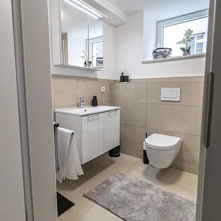Fewomo Stilvolles Eg Appartment, Brauneberg, 4 Pers, Boots Slipanlage, Moselradweg, Seniorengerecht 아파트 *