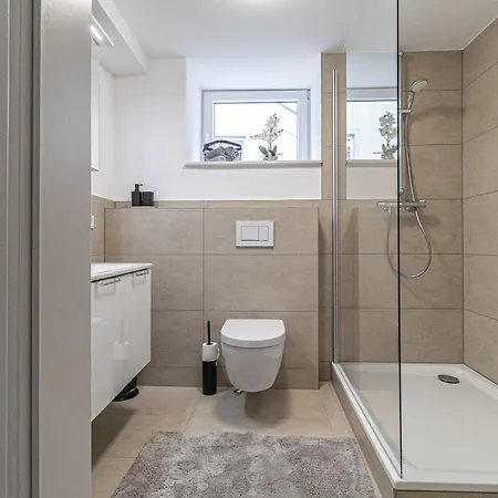 Fewomo Stilvolles Eg Appartment, Brauneberg, 4 Pers, Boots Slipanlage, Moselradweg, Seniorengerecht