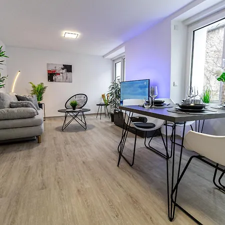 Apartment Fewomo Stilvolles Eg Appartment, Brauneberg, 4 Pers, Boots Slipanlage, Moselradweg, Seniorengerecht