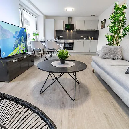 Fewomo Stilvolles Eg Appartment, Brauneberg, 4 Pers, Boots Slipanlage, Moselradweg, Seniorengerecht * 브라운버그